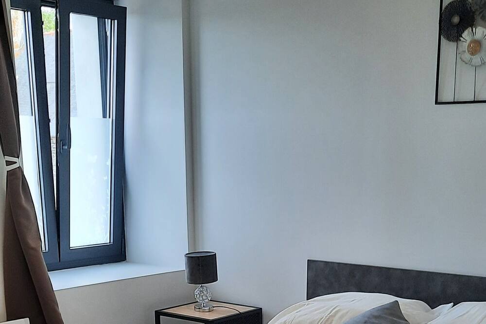 Photo of Bedroom in Saint-Benoit-des-Ondes