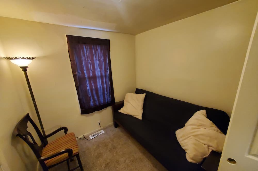 Photo of Livingroom in Harvey