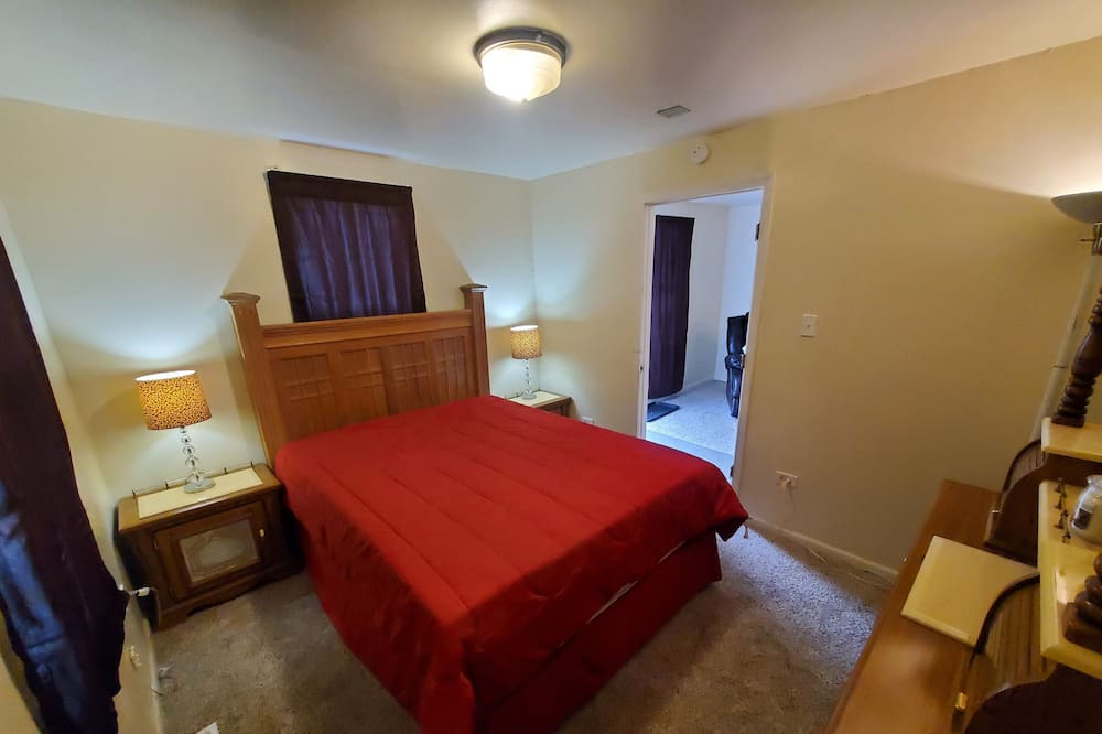 Photo of Bedroom in Harvey