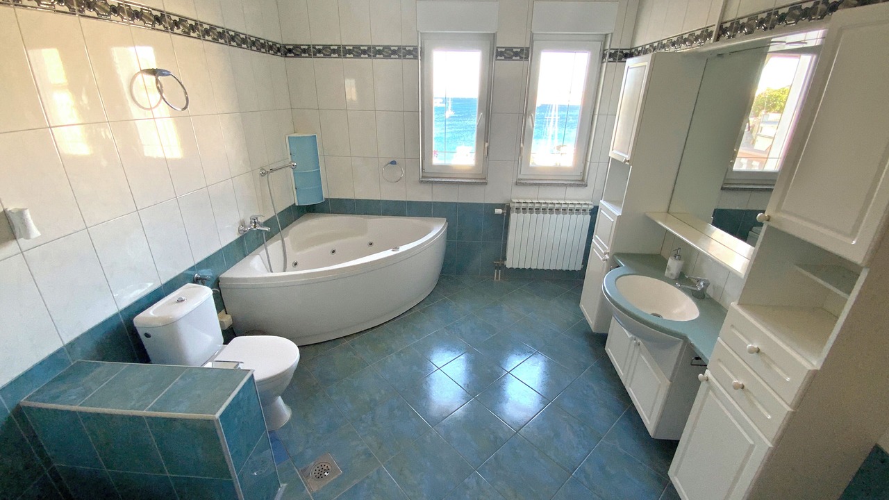 Photo of Bathroom in Simuni