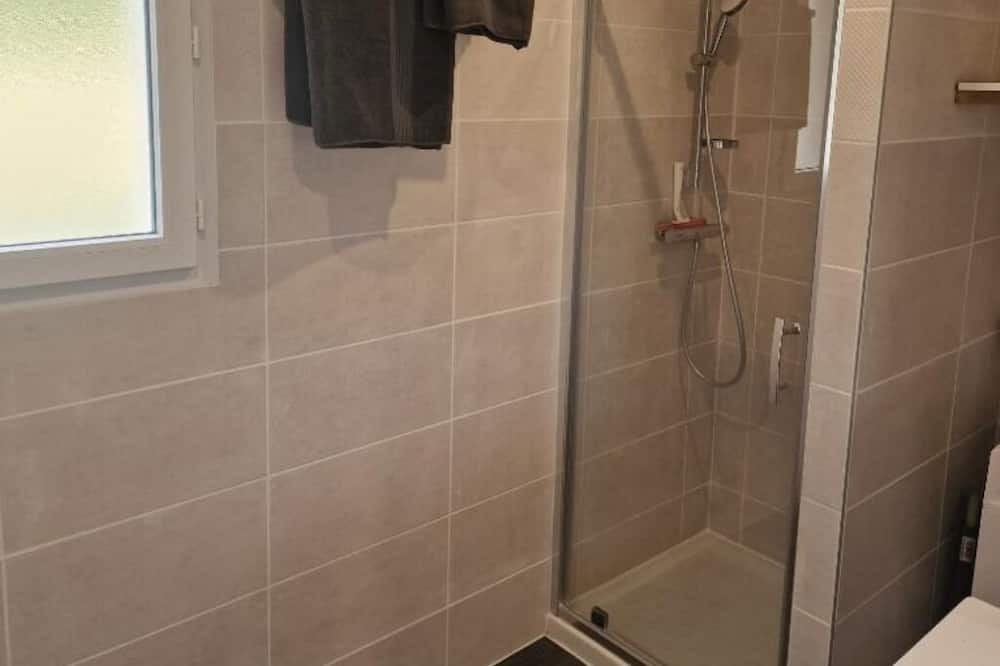 Photo of Bathroom in Alba-la-Romaine