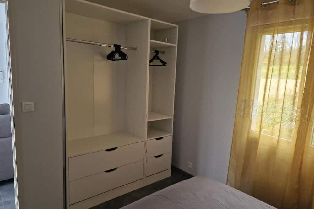 Photo of Bedroom in Alba-la-Romaine