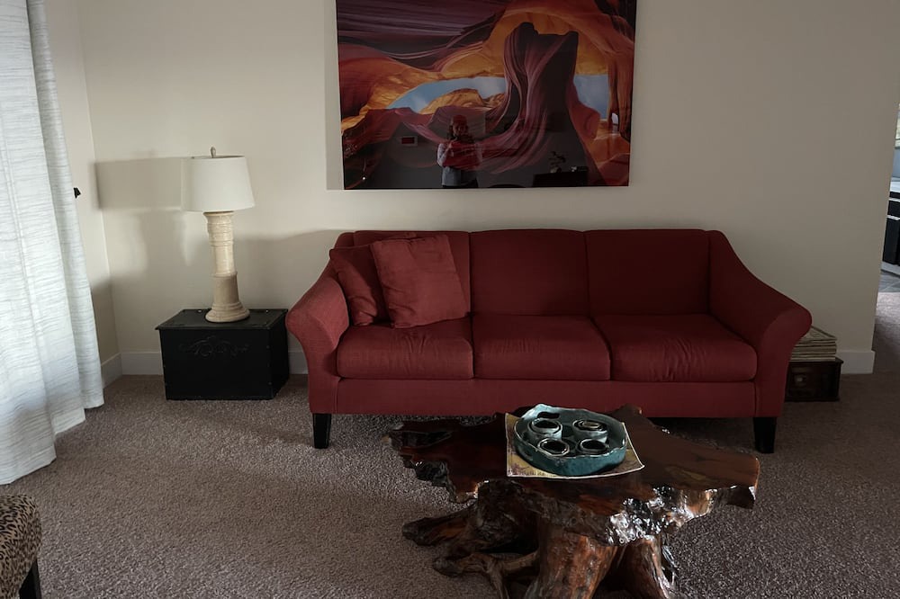 Photo of Livingroom in Nampa