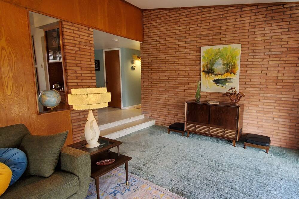 Photo of Livingroom in Shearer Hills - Ridgeview