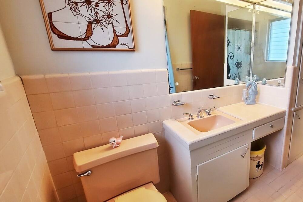 Photo of Bathroom in Shearer Hills - Ridgeview