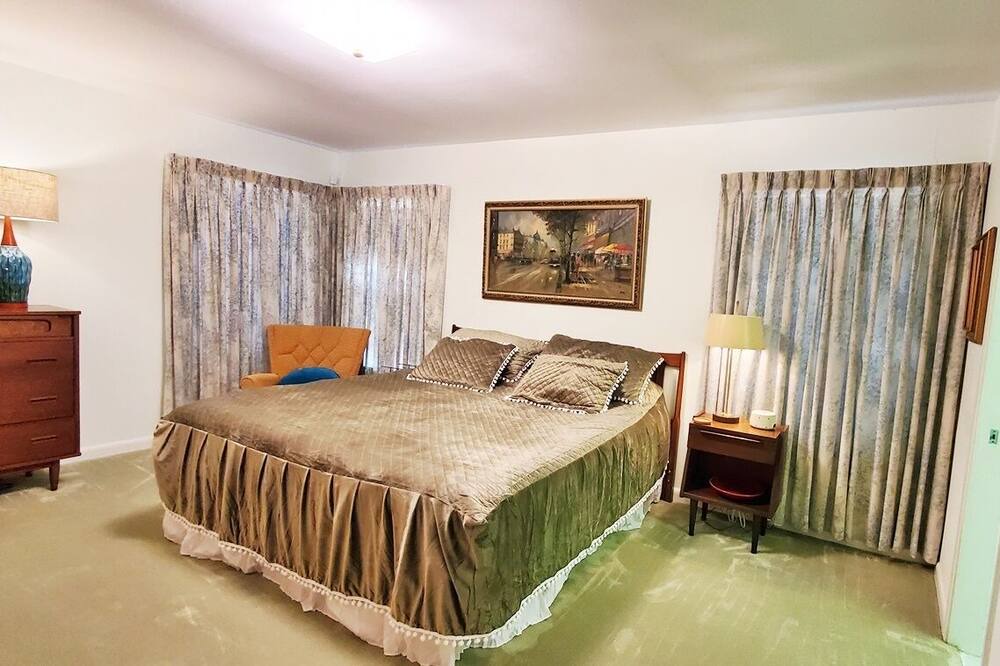 Photo of Bedroom in Shearer Hills - Ridgeview