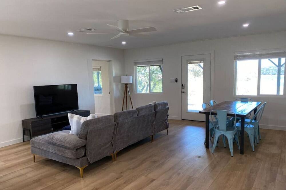 Photo of Bedroom in Spicewood
