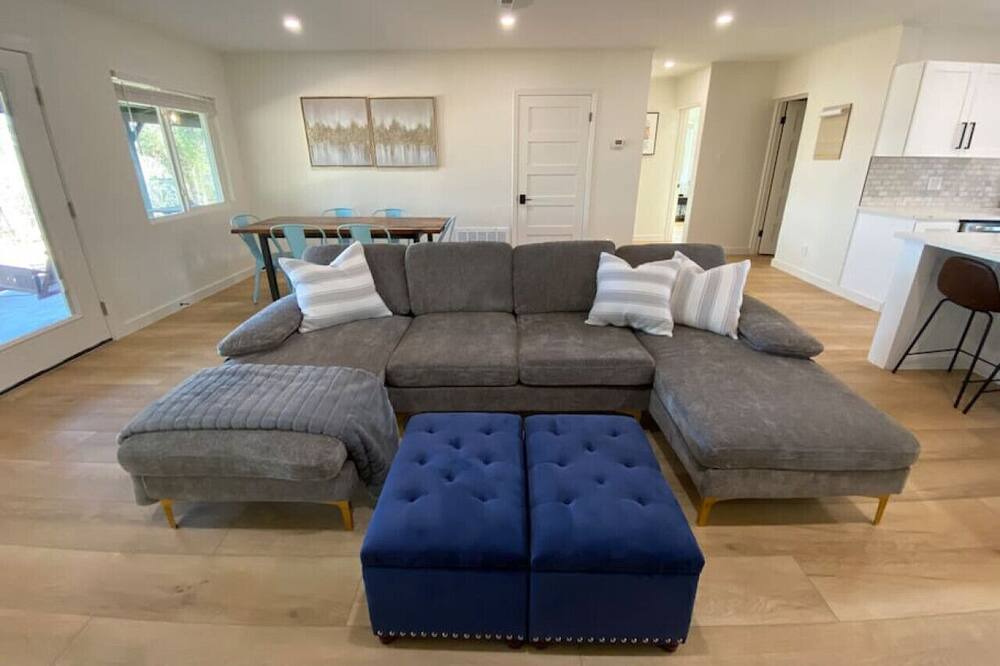 Photo of Livingroom in Spicewood
