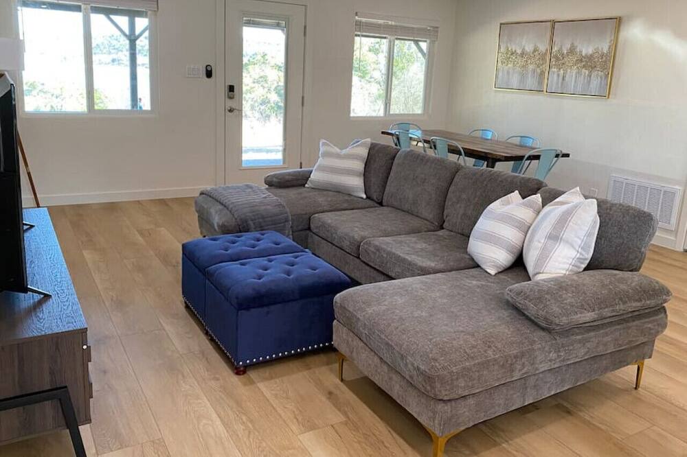 Photo of Livingroom in Spicewood
