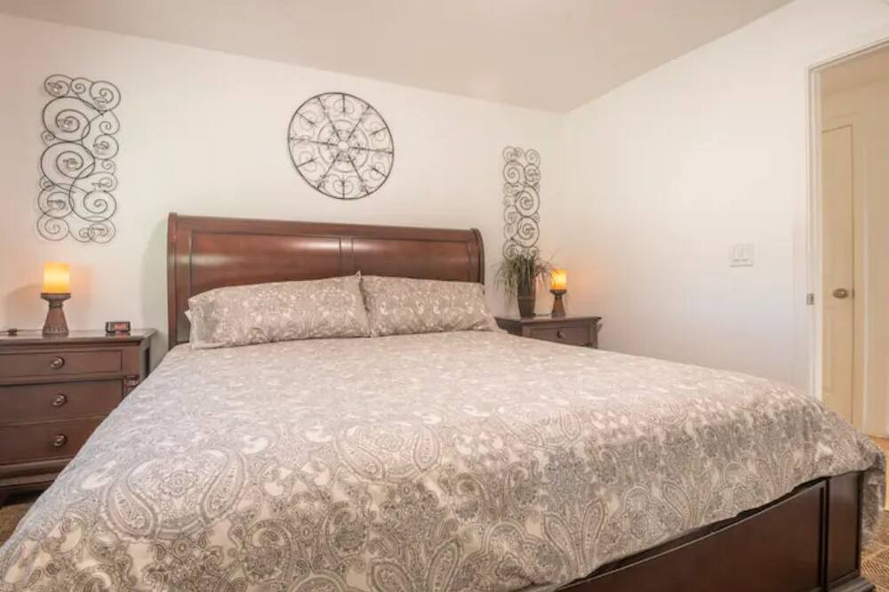 Photo of Bedroom in Escondido