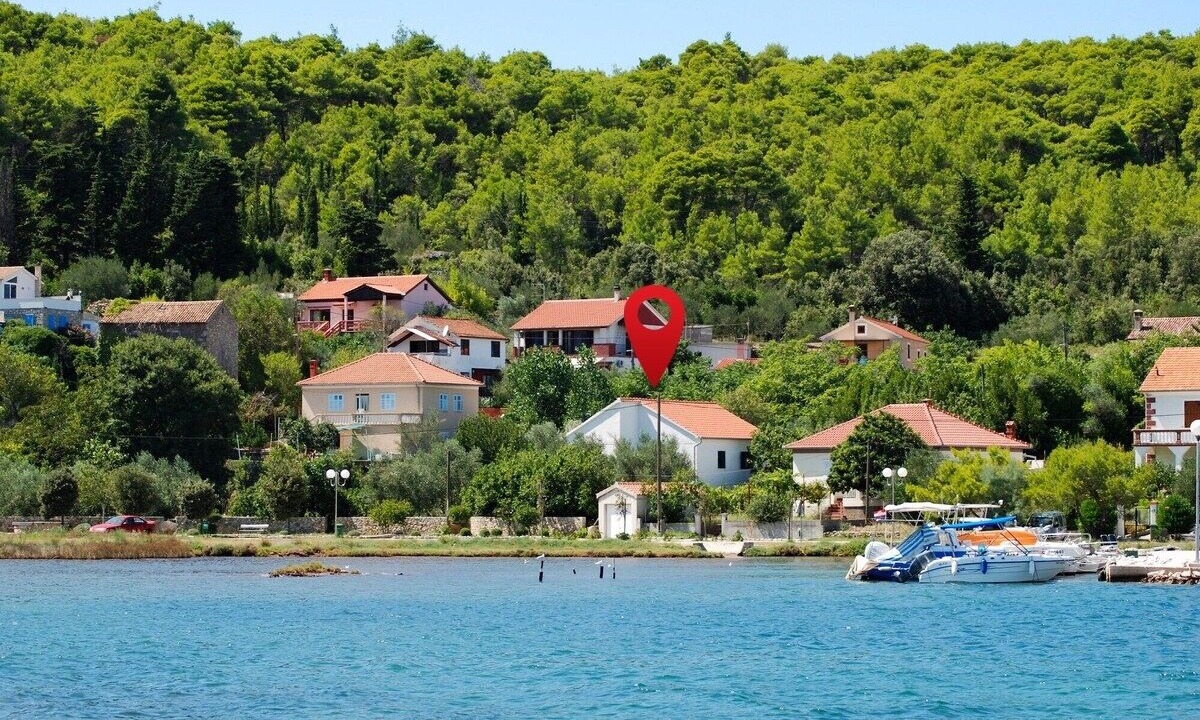 Photo of Outdoor in Lukoran