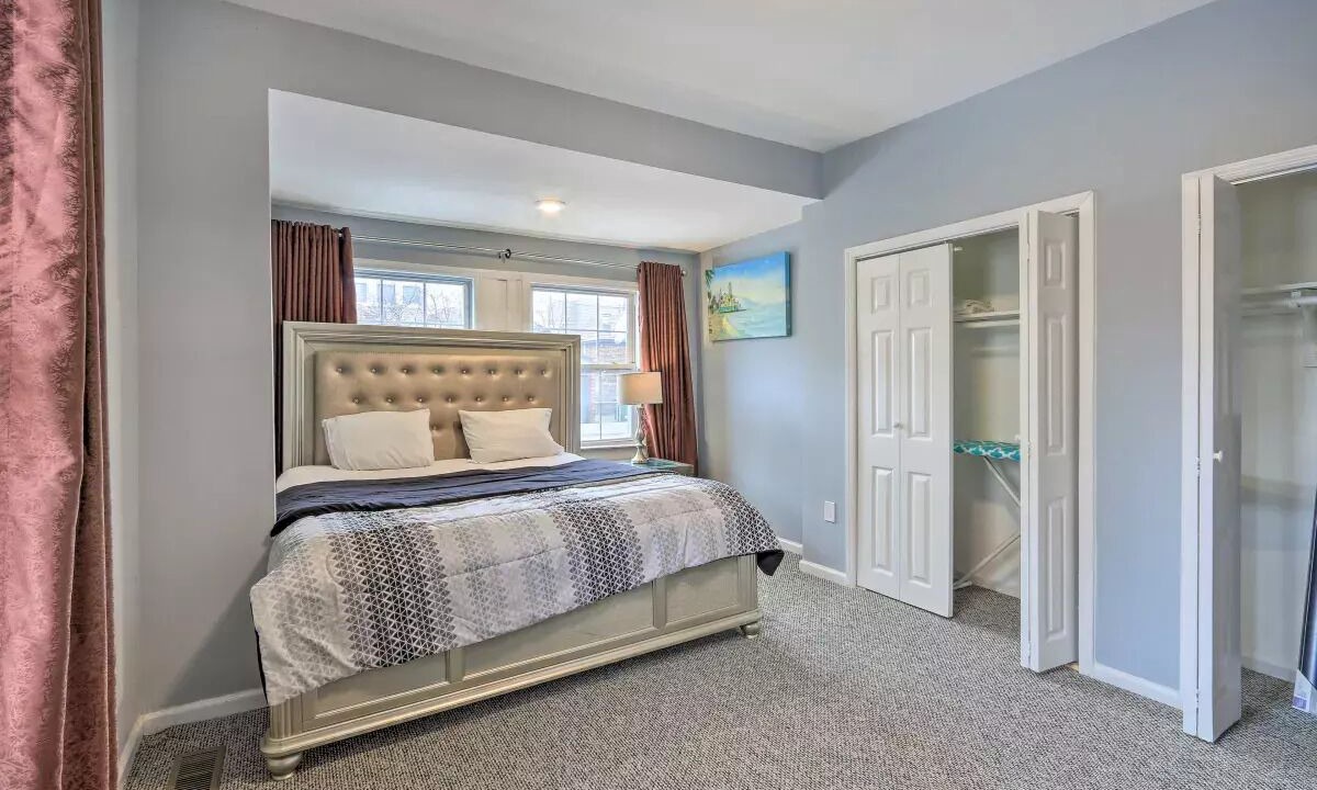 Photo of Outdoor in Linden