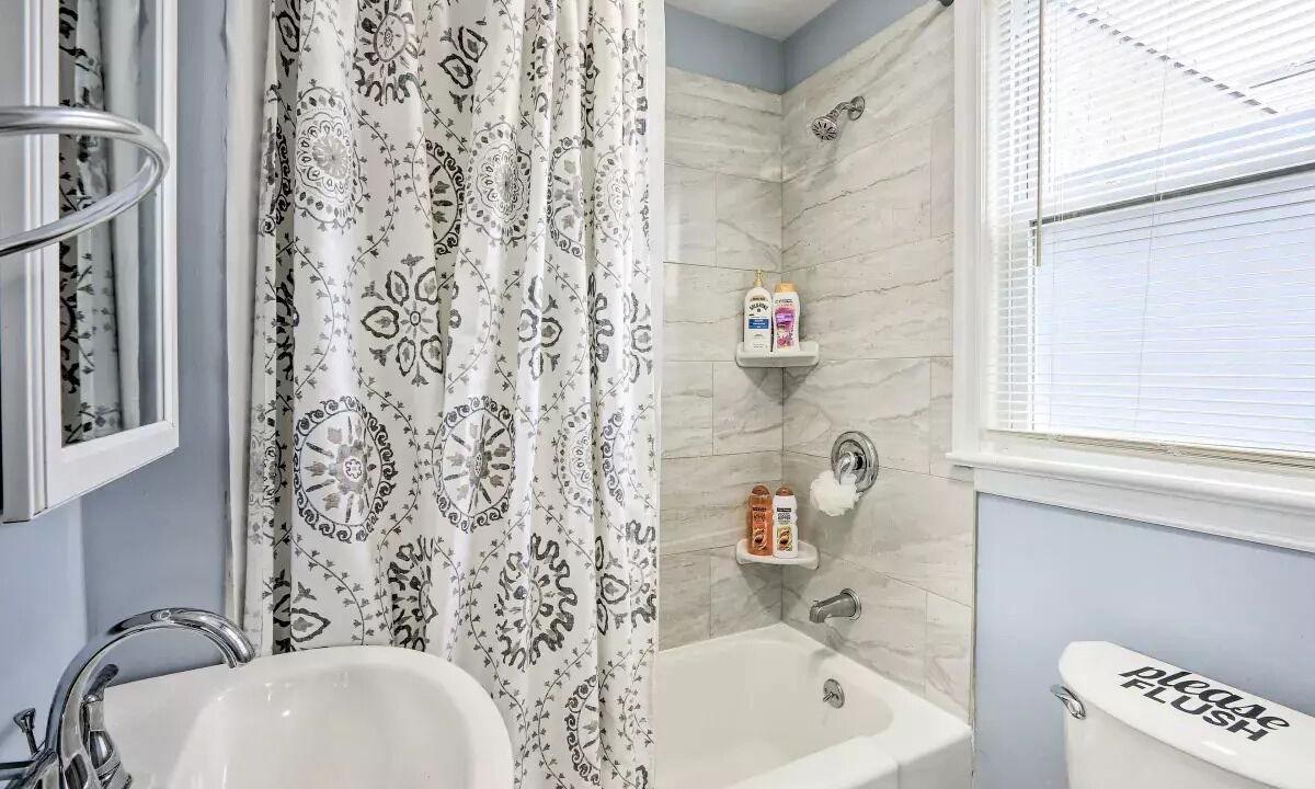 Photo of Outdoor in Linden