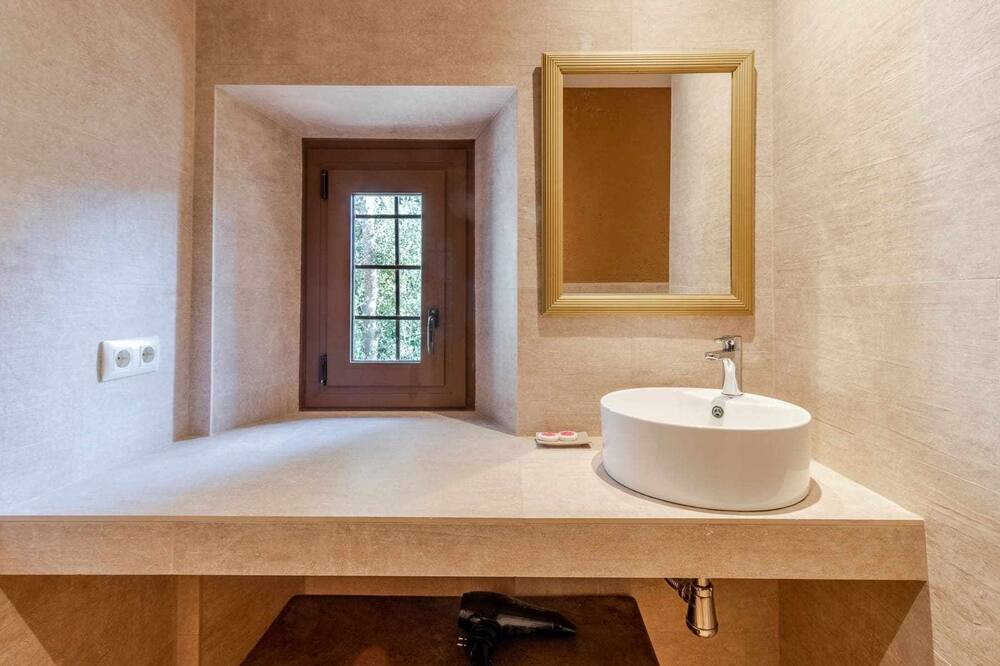Photo of Bathroom in Sant Esteve de Guialbes