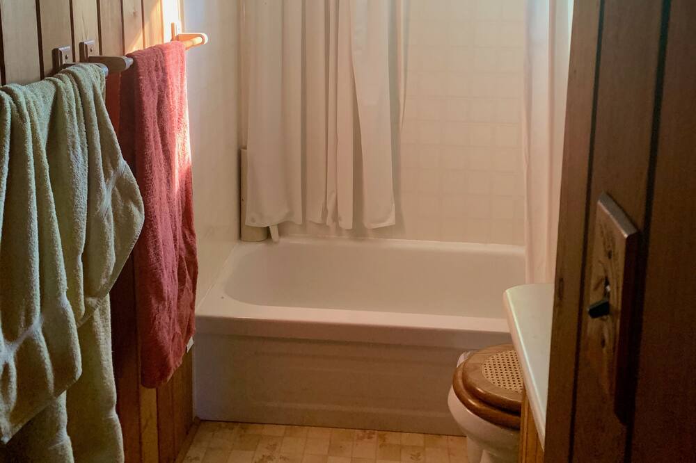 Photo of Bathroom in Tay Valley