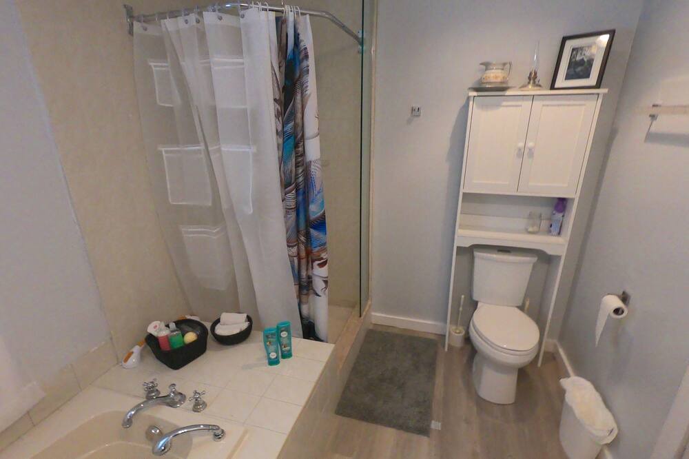 Photo of Bathroom in Rideau Lakes