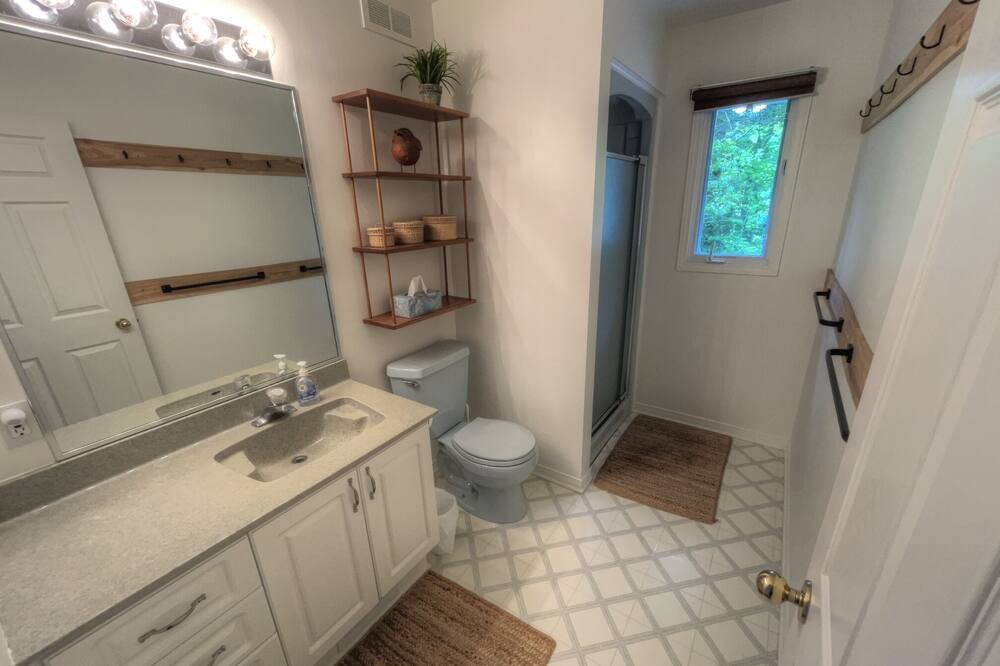 Photo of Bathroom in Rideau Lakes