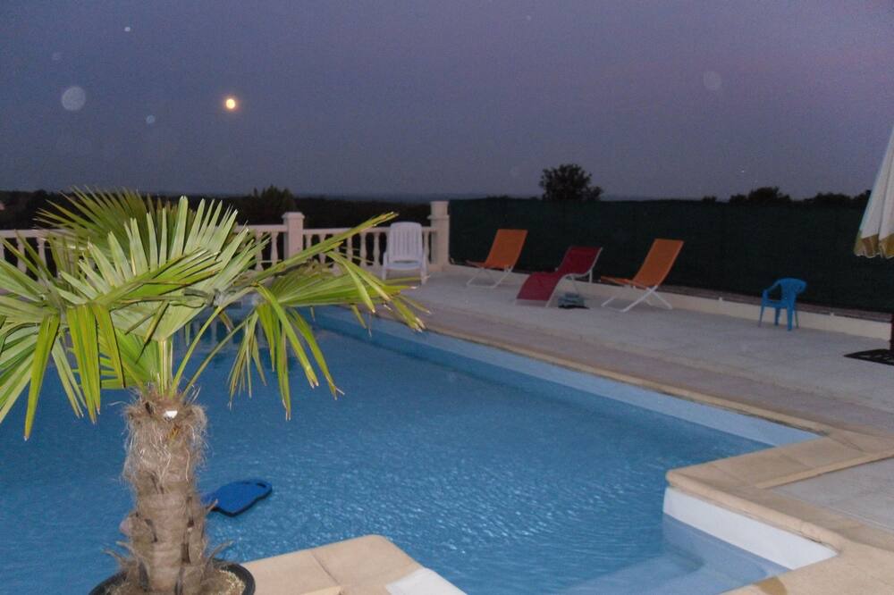 Photo of Outdoor in Chatres