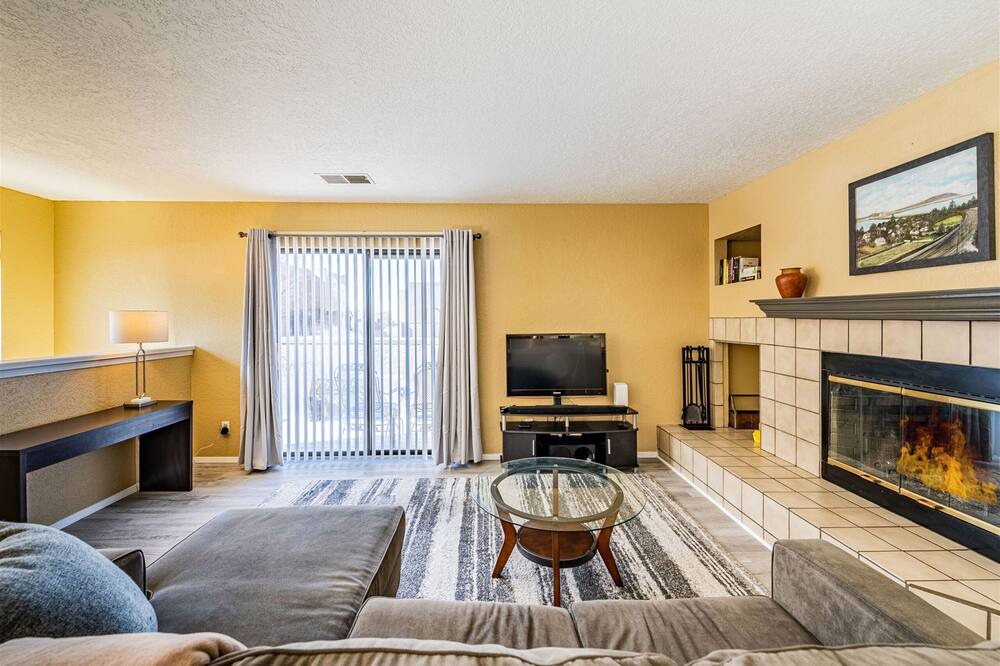 Photo of Livingroom in Cibola Addition