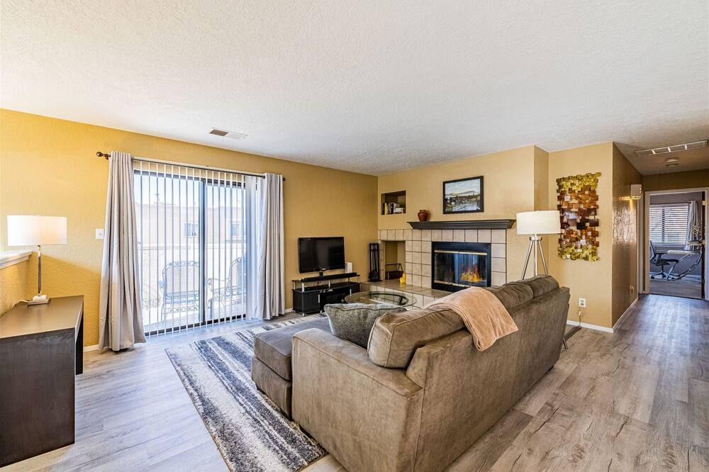 Photo of Livingroom in Cibola Addition