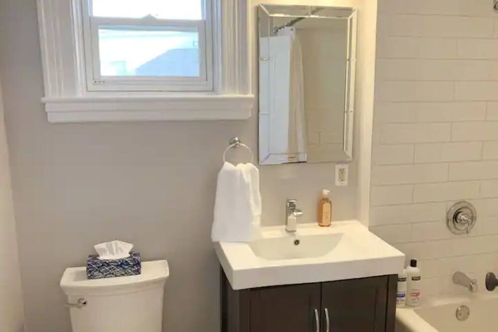 Photo of Bathroom in North End