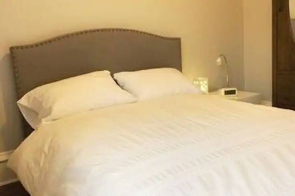 Photo of Bedroom in North End