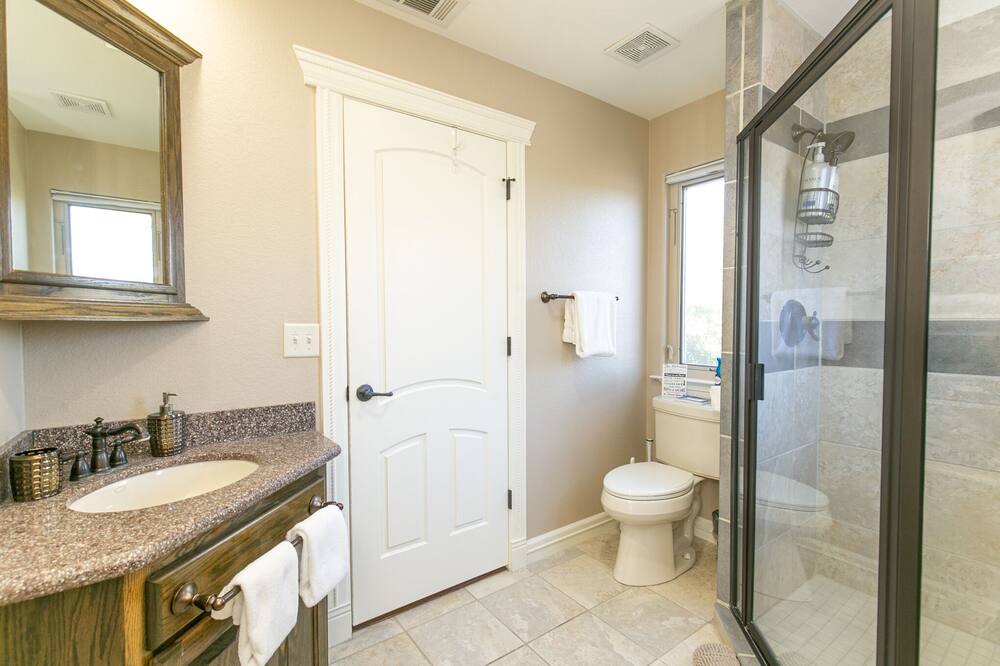 Photo of Bathroom in Council Creek South