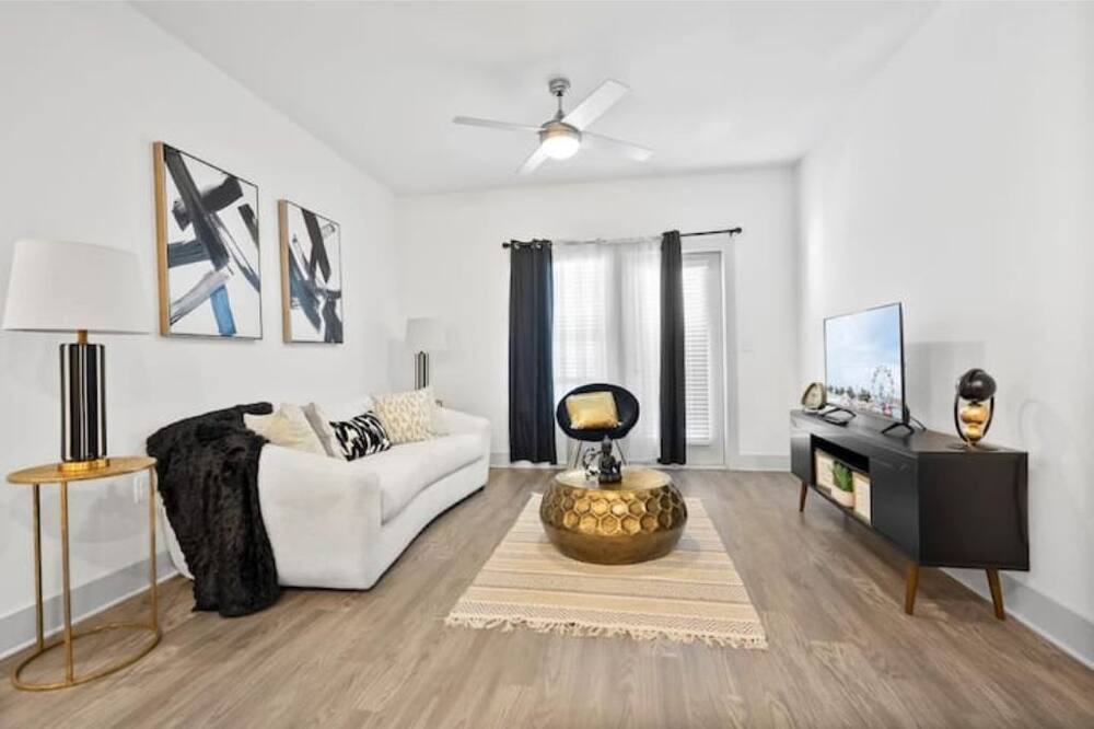 Photo of Livingroom in St. Johns