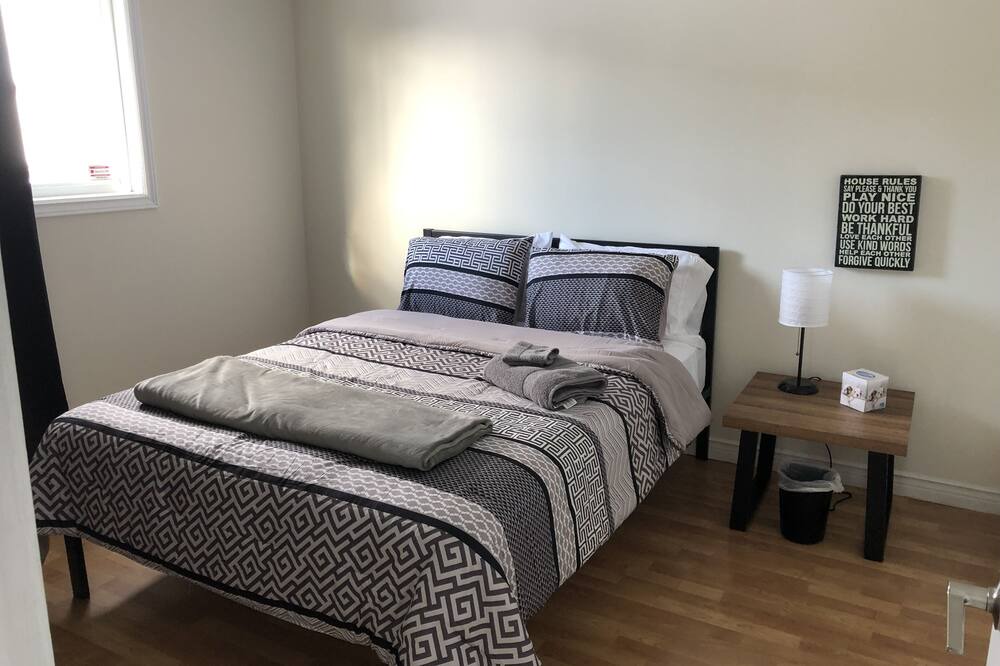 Photo of Bedroom in Arnold's Cove