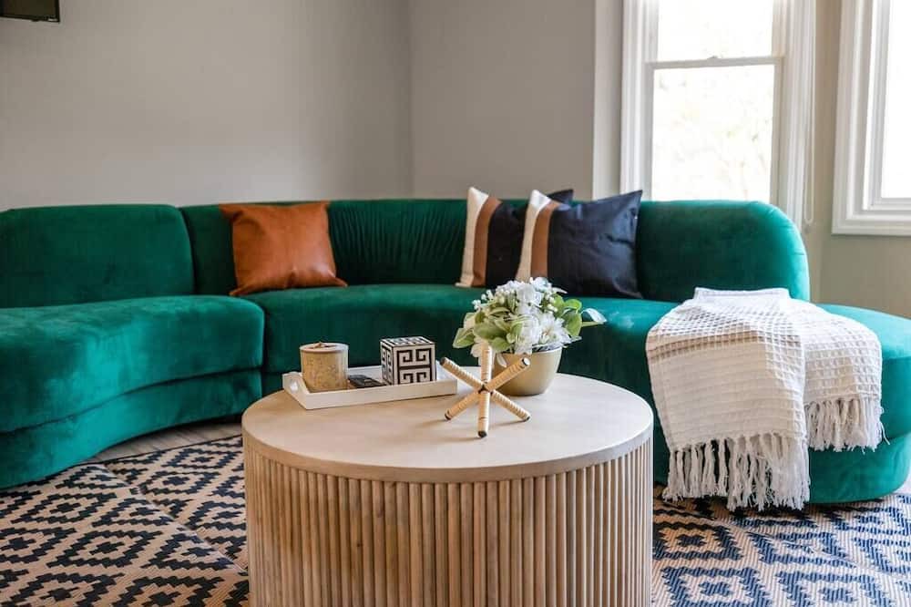 Photo of Livingroom in Hillcrest