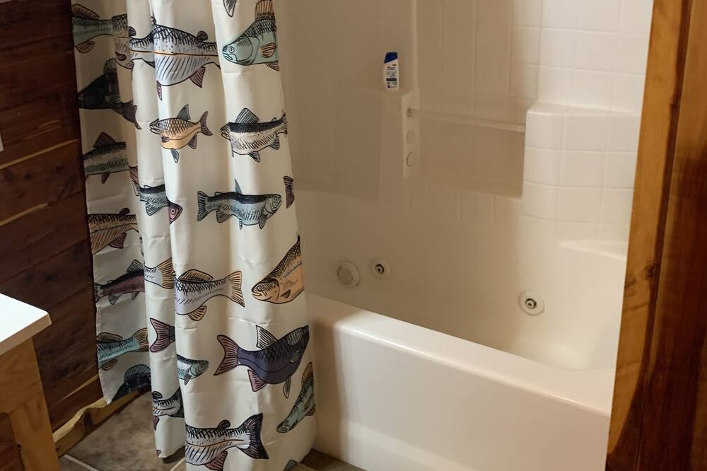 Photo of Bathroom in Mammoth Spring