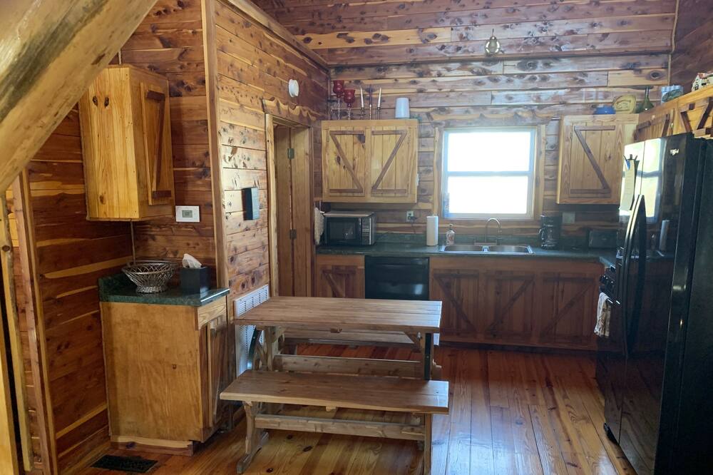 Photo of Kitchen in Mammoth Spring