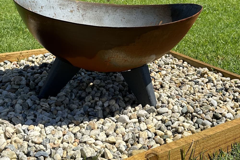 Photo of Outdoor in Ovens