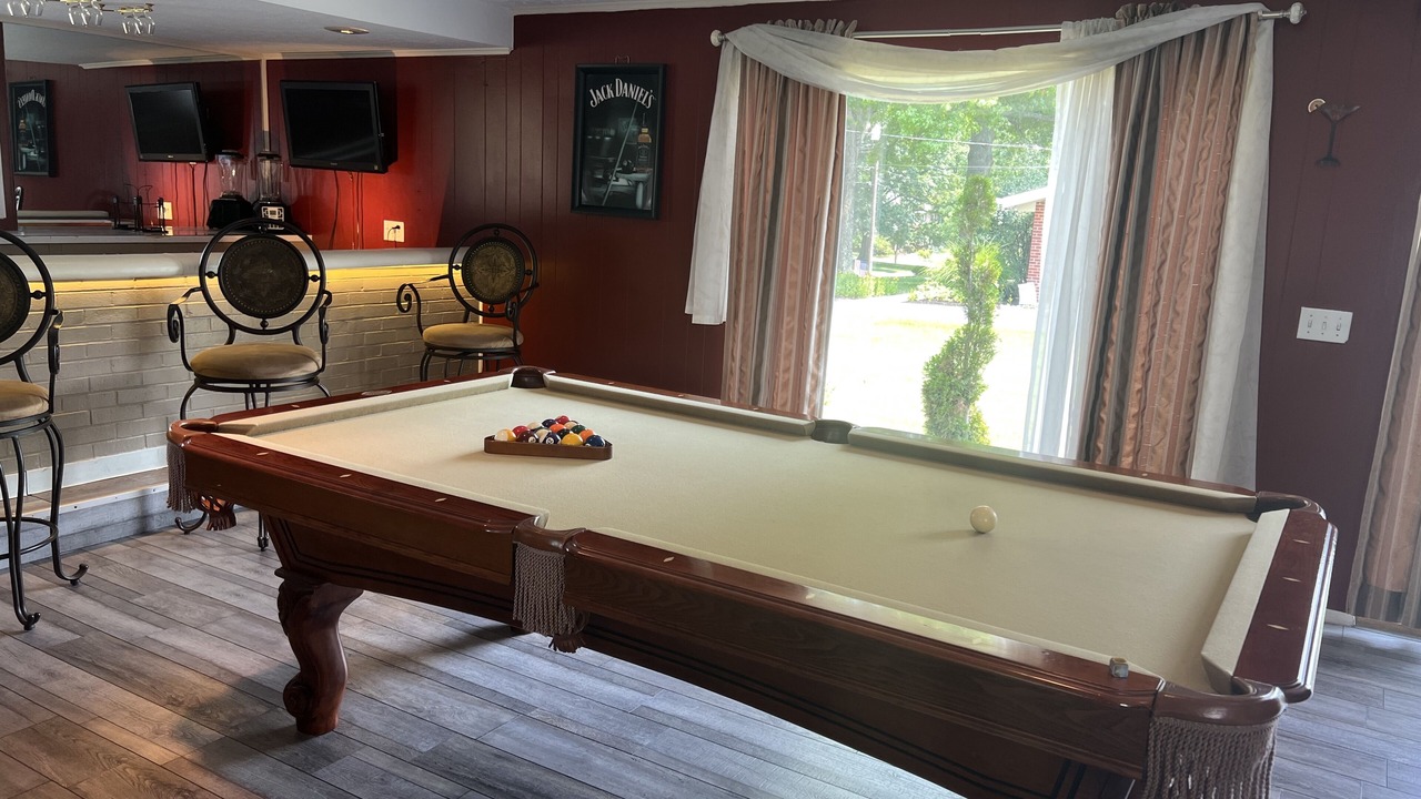 Photo of Bedroom in Amberley Village