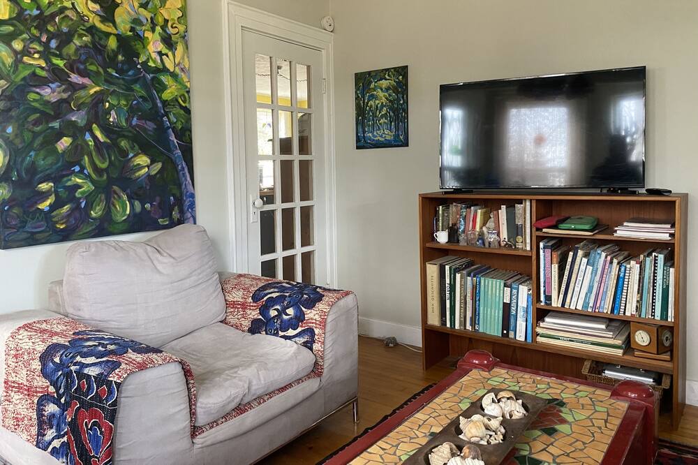 Photo of Livingroom in Cornwallis