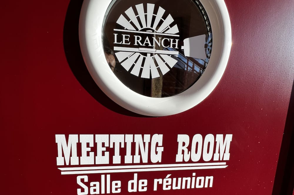 Photo of Outdoor in Brulon