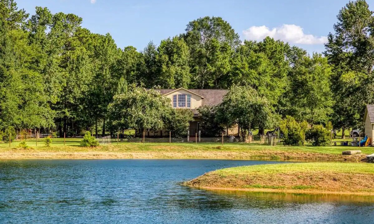 Photo of Outdoor in Montgomery