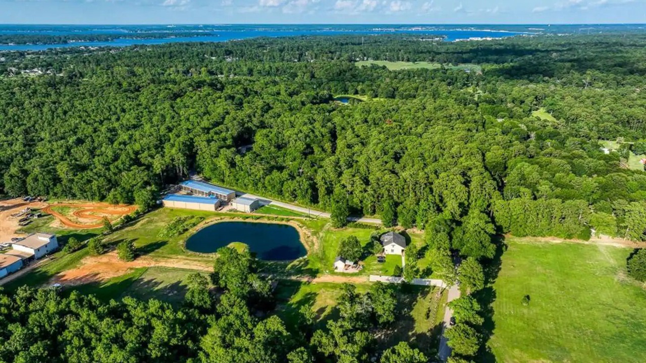 Photo of Outdoor in Montgomery
