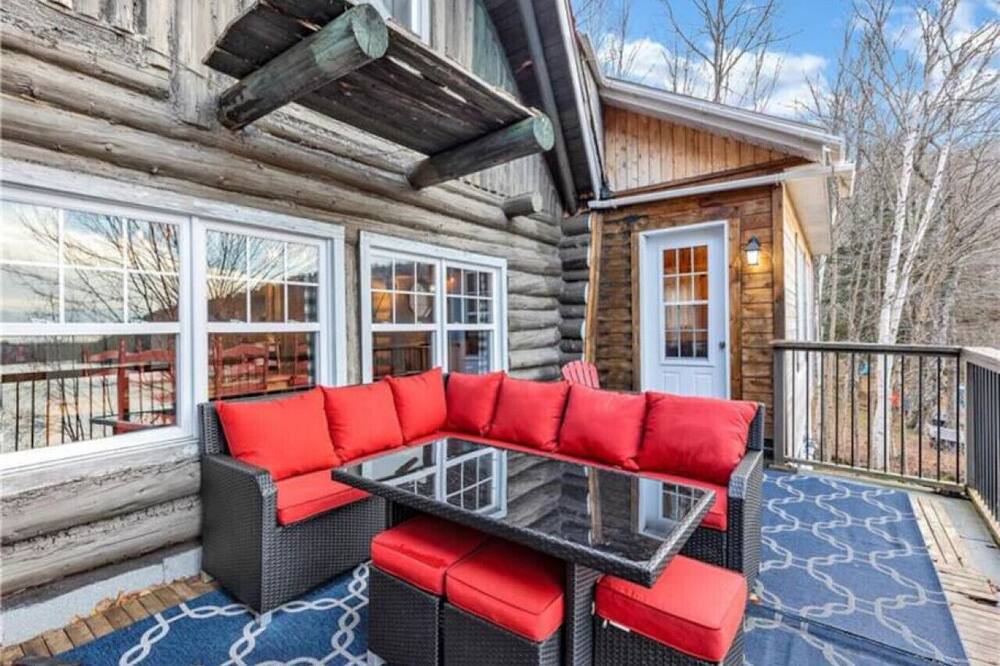 Photo of Outdoor in Amherst