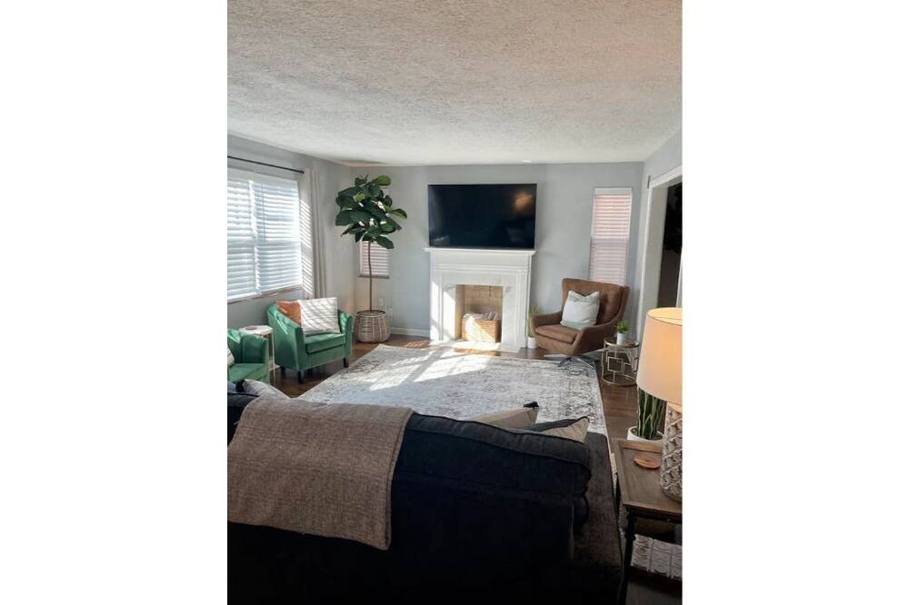 Photo of Bedroom in Huntington