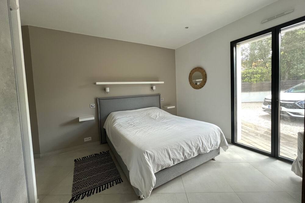 Photo of Bedroom in Castries