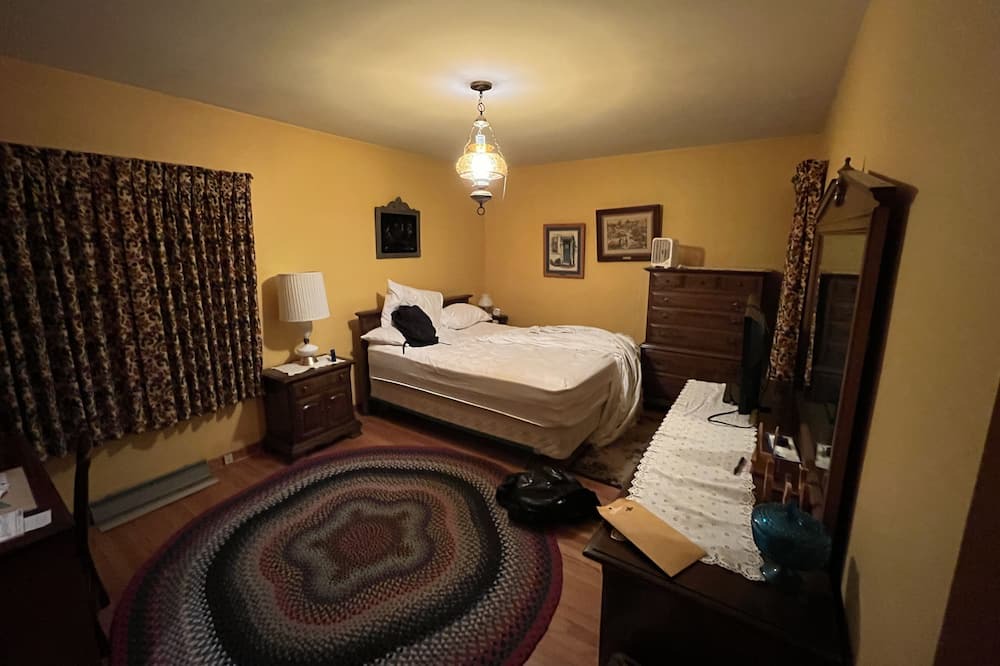 Photo of Bedroom in Franklin Springs