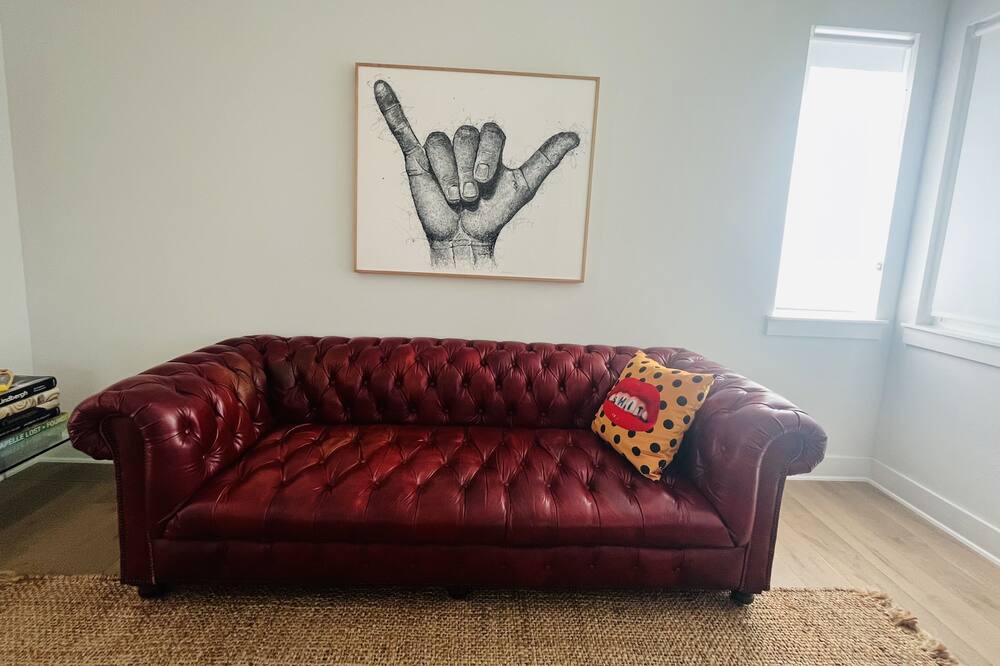 Photo of Livingroom in MLK