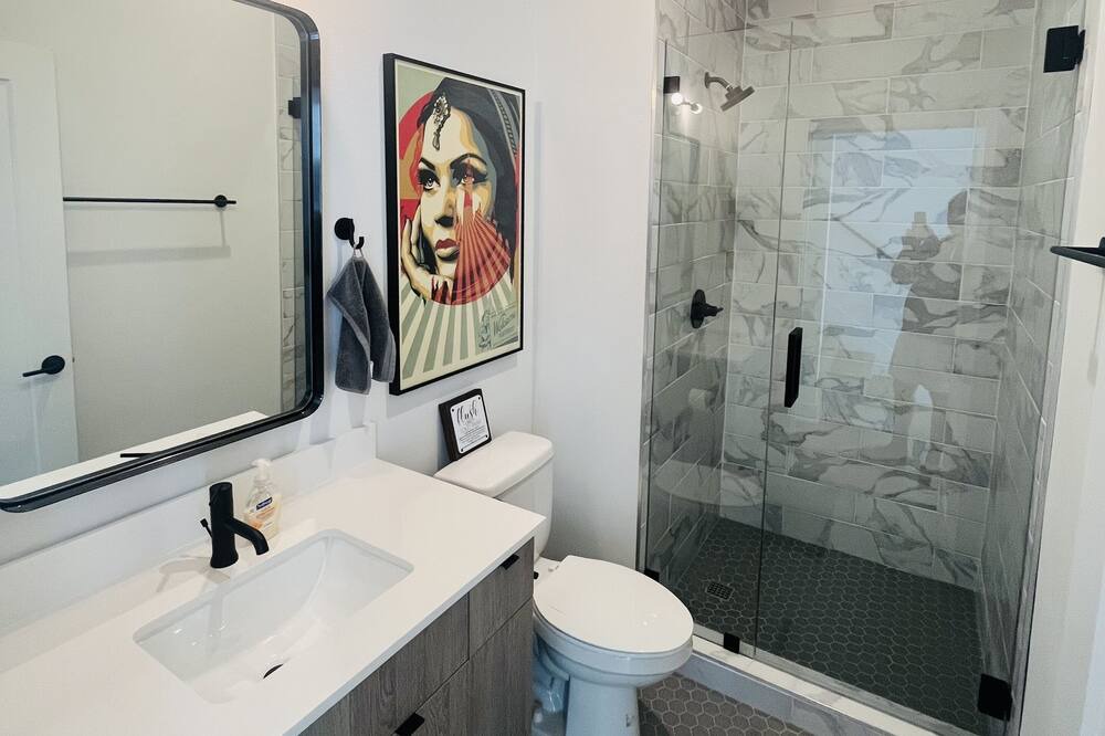 Photo of Bathroom in MLK