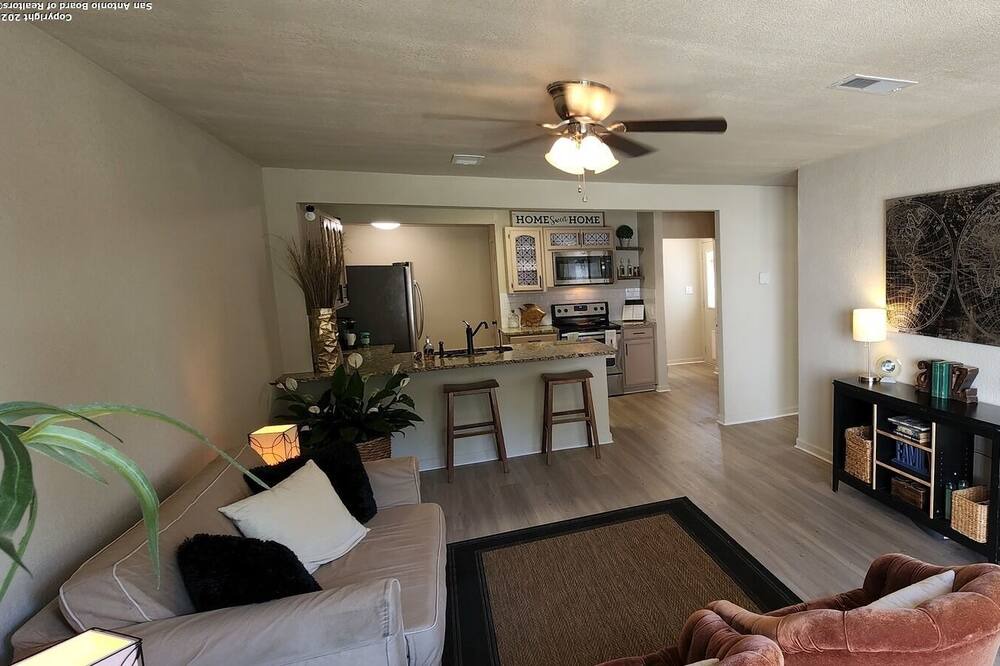 Photo of Livingroom in San Antonio