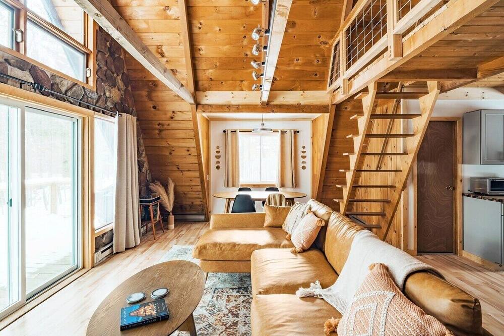 Photo of Others in Jay