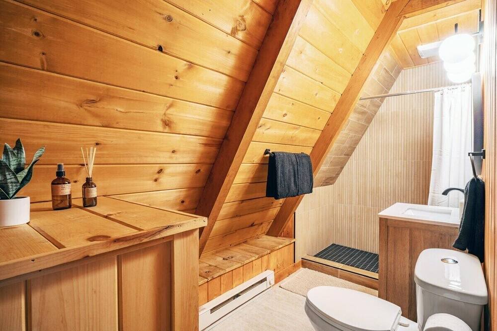 Photo of Bathroom in Jay