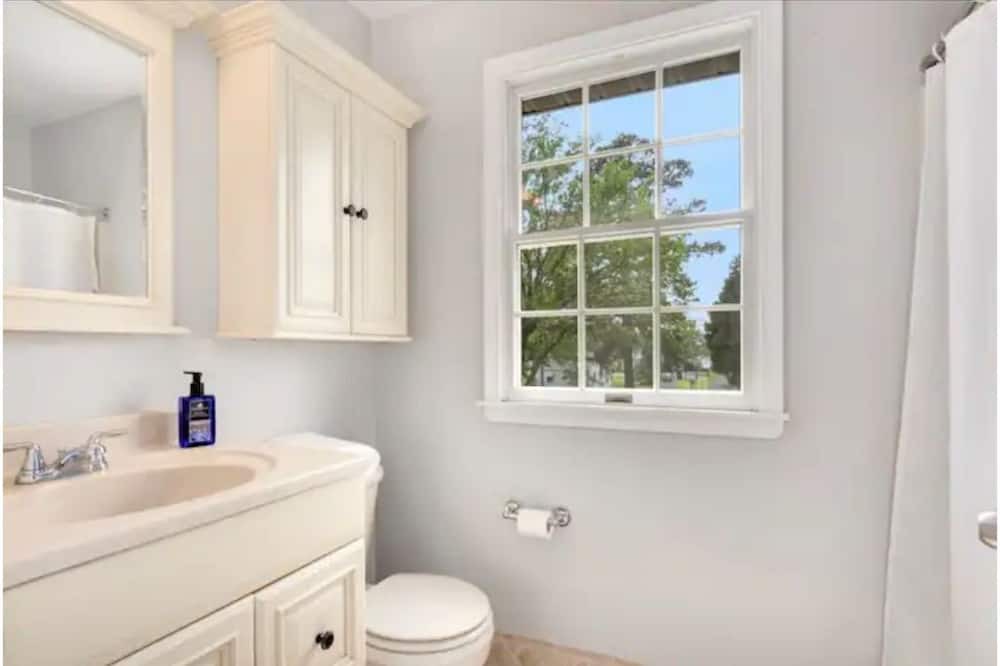 Photo of Bathroom in Chester