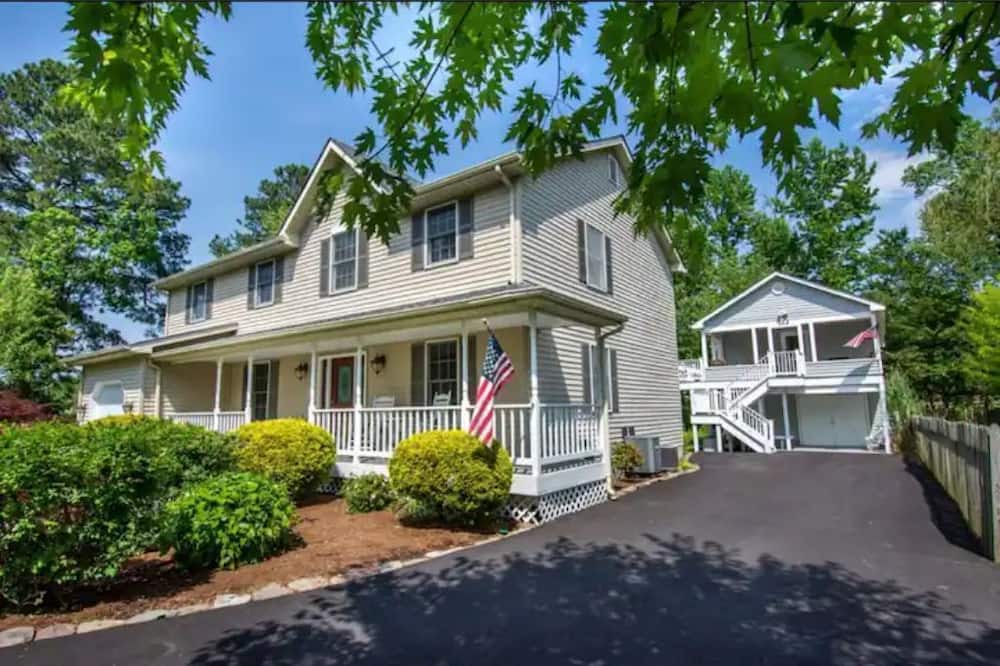 Photo of Outdoor in Chester