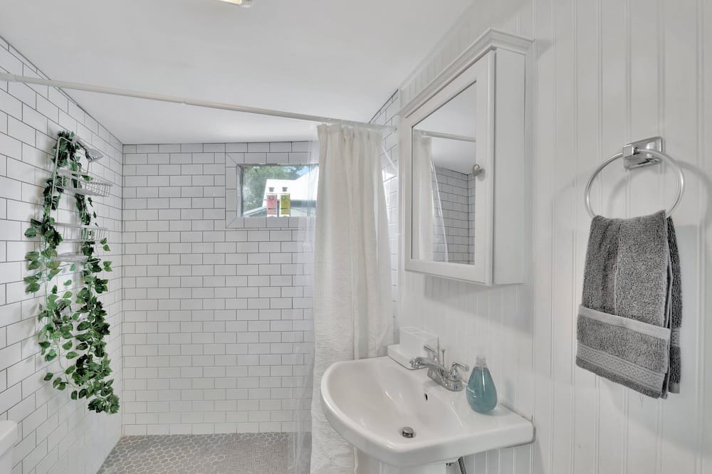 Photo of Bathroom in Hyde Park